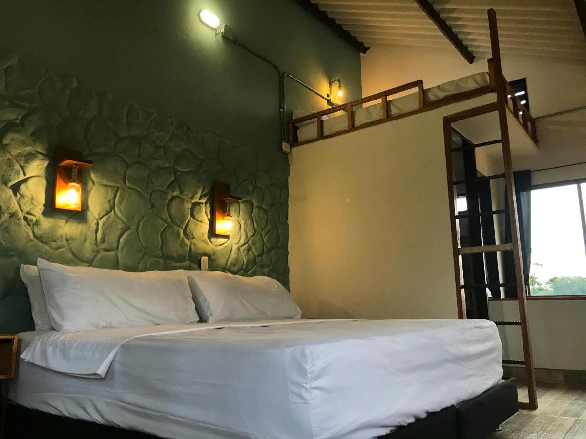 Nuevo Oeste Hotel Acacias Bagian luar foto