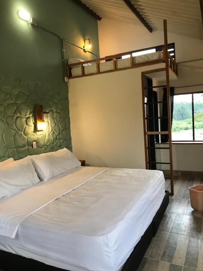 Nuevo Oeste Hotel Acacias Bagian luar foto