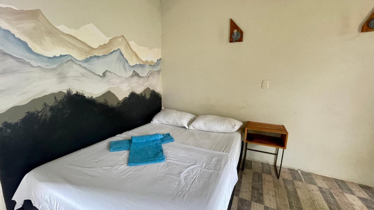 Nuevo Oeste Hotel Acacias Bagian luar foto